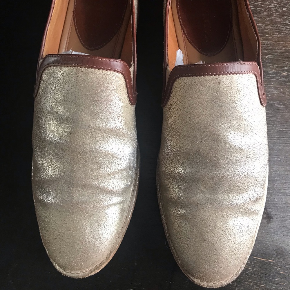 Pre-Loved Trask Genuine Leather Gold Loafers-Sz 7